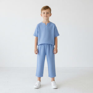 Erkek Çocuk V Yaka Müslin Tişört & Dar Paça Pantolon Takımı