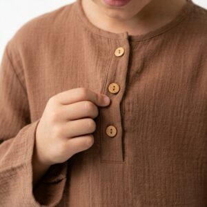 Erkek Çocuk Yakası Düğmeli Müslin Gömlek