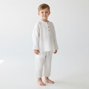 Erkek Çocuk Yakası Düğmeli Müslin Gömlek