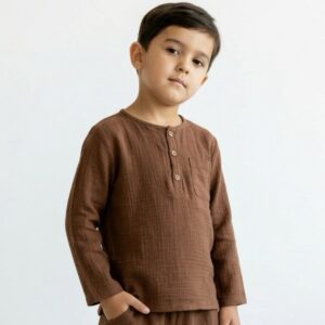Erkek Çocuk Yakası Düğmeli Müslin Gömlek